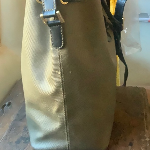 Fendi Vintage Bucket Bag✨ gorgeous💕 - Picture 9 of 15